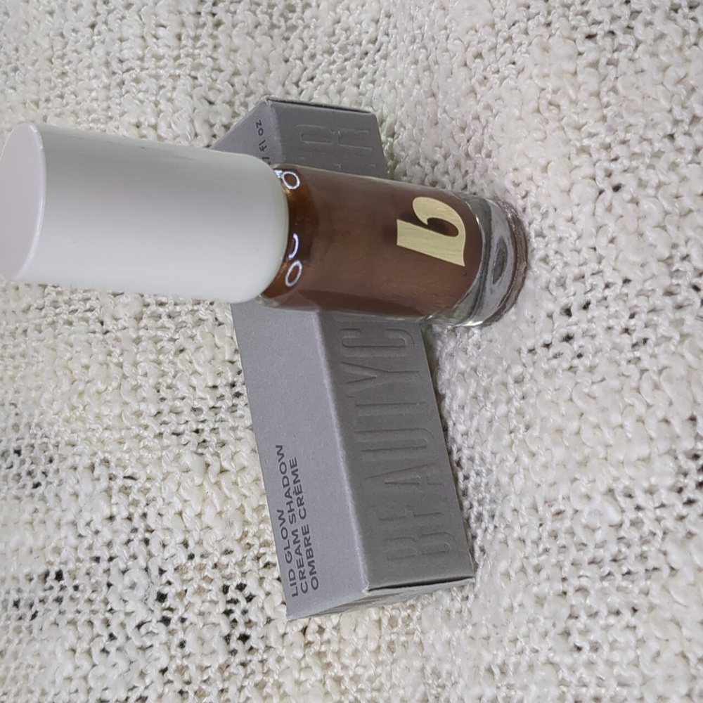 Beautycounter Lid Glow Cream Shadow in Ember, 5ml/0.17fl oz - Picture 7 of 8